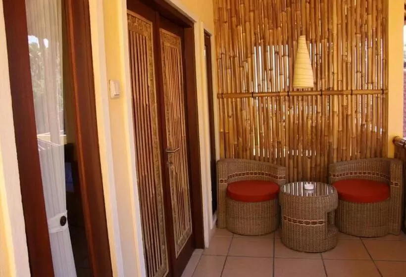 ペンション Petit Boo Amed