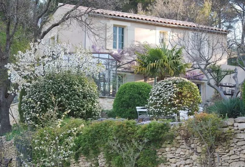 Majatalo Sous Les Canniers