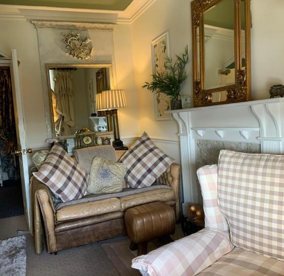 Pensão The Suites At Ty Anne