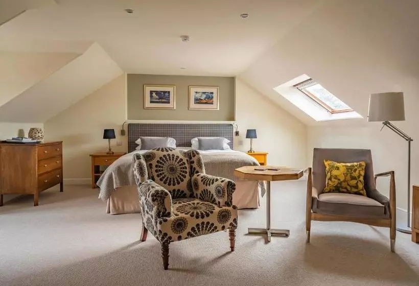 Majatalo Tigh Na Leigh