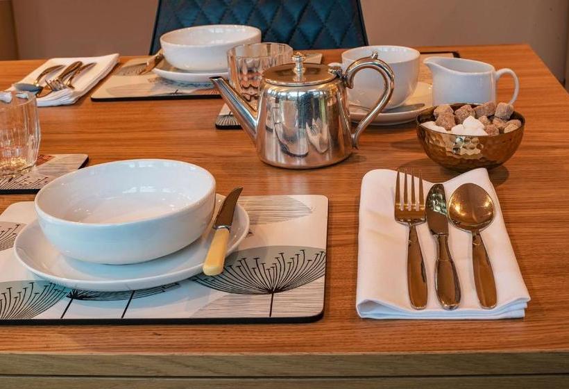 بنسيون Tigh Na Leigh