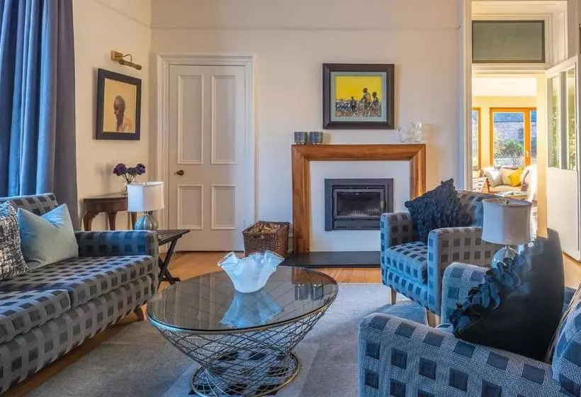 Majatalo Tigh Na Leigh