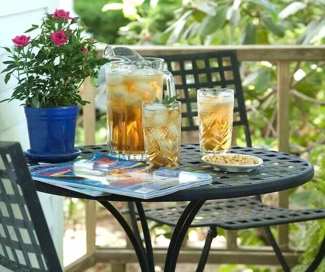 Retkeilymaja The Inn At Cape Cod