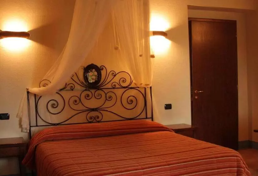 هتل Agriturismo Bagnolo