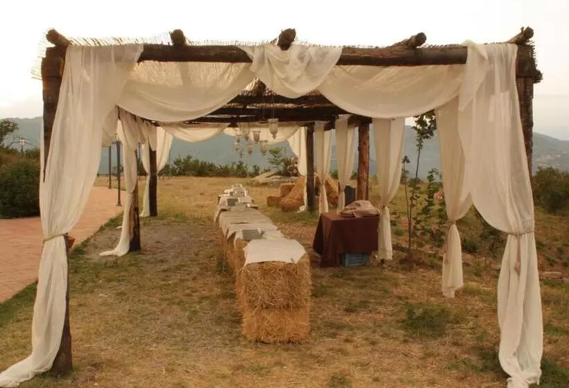 ホテル Agriturismo Il Daino