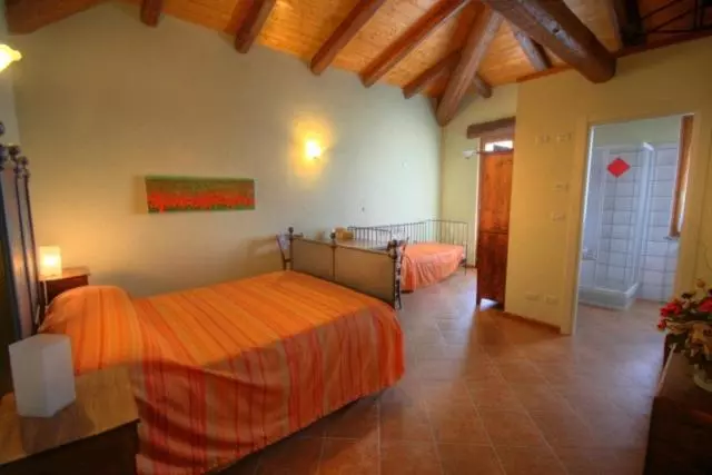 Hotelli Azienda Agrituristica Alcastlè