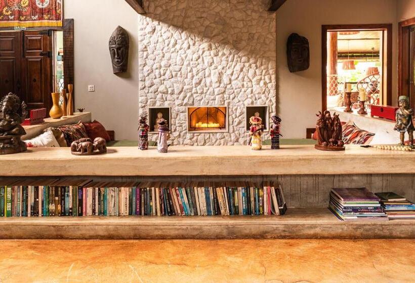 پانسیون Casa Da Lua Pousada