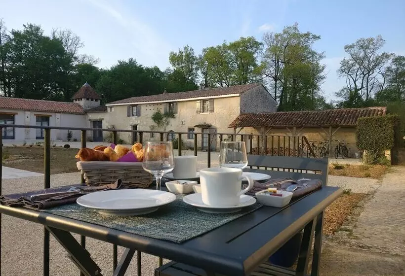 ペンション Domaine De Montboulard