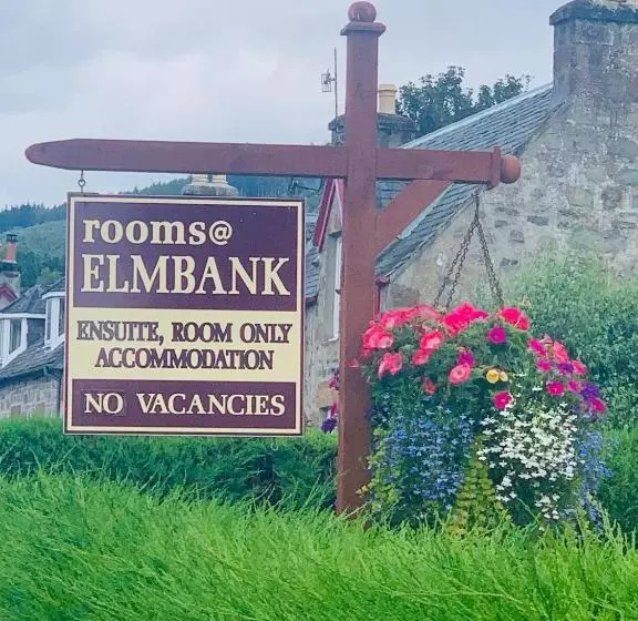 ペンション Rooms At Elmbank Near Loch Ness