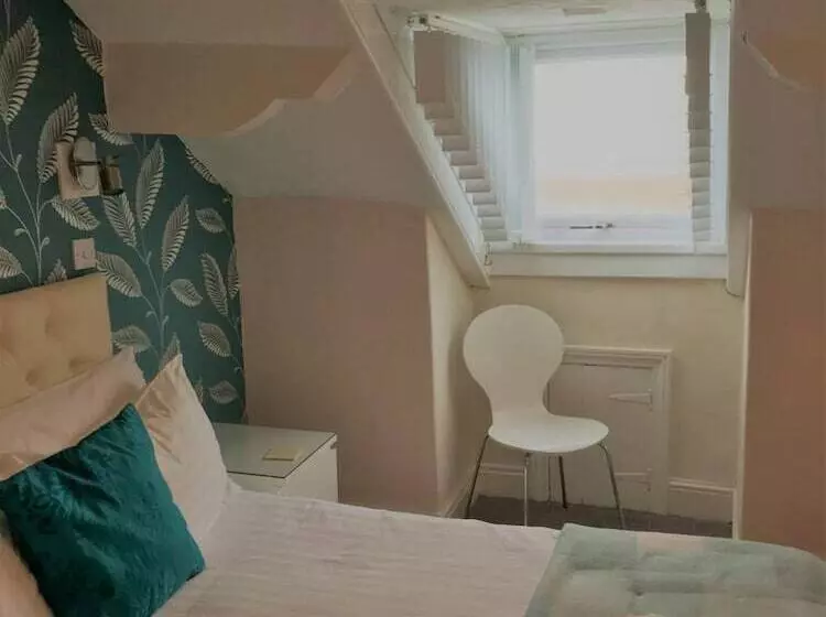 Majatalo The Berkeley Morecambe