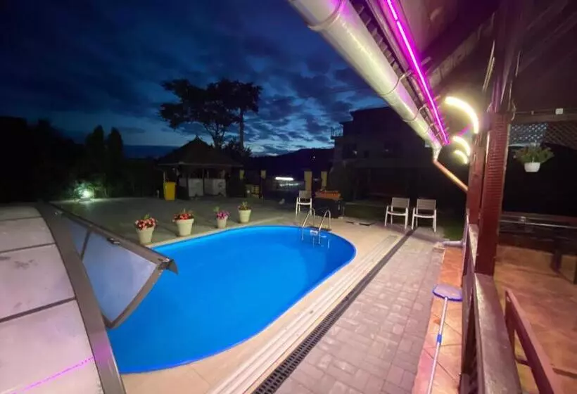 Pension Vila Eszter