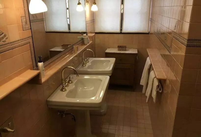 Hotelli Agriturismo Relais Il Bricco