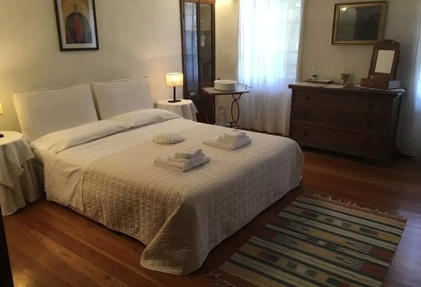 Hotelli Agriturismo Relais Il Bricco