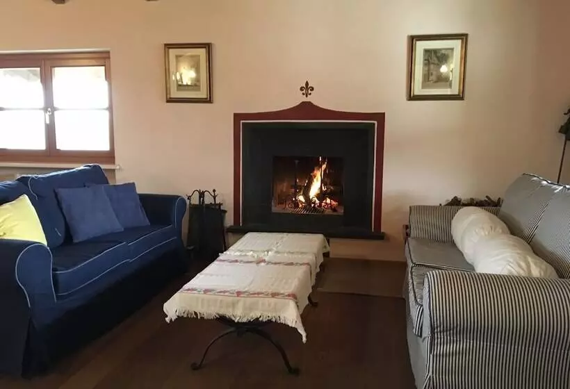 Hotelli Agriturismo Relais Il Bricco