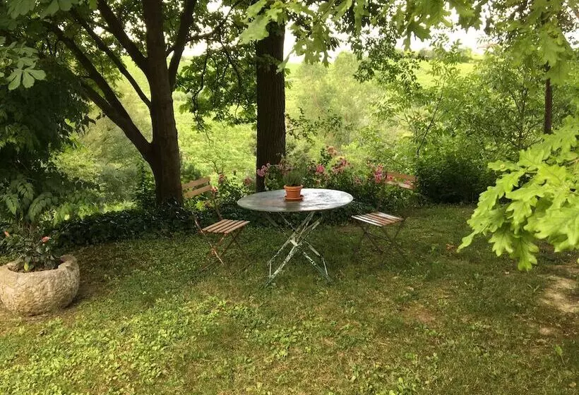 Hotelli Agriturismo Relais Il Bricco