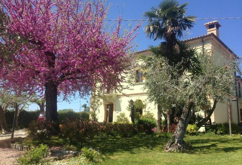 ホテル Agriturismo Villa Vetiche