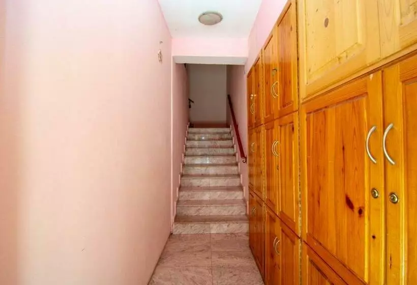 ペンション Fener Guest House