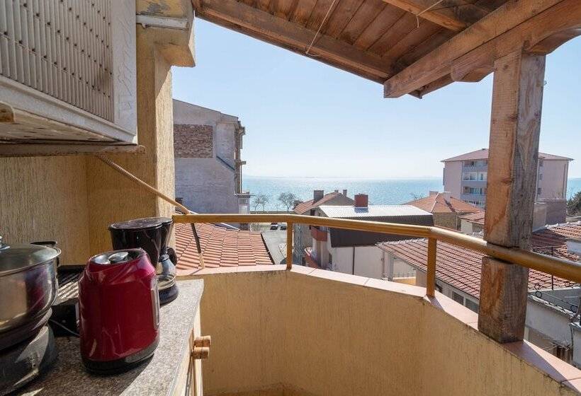 پانسیون Fener Guest House