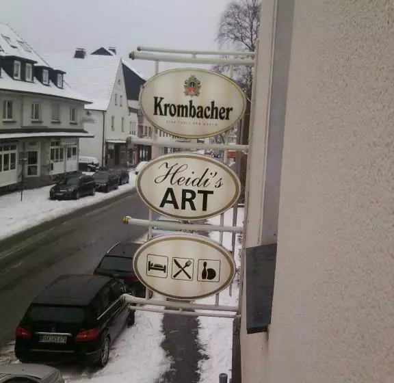 پانسیون Heidi's Art