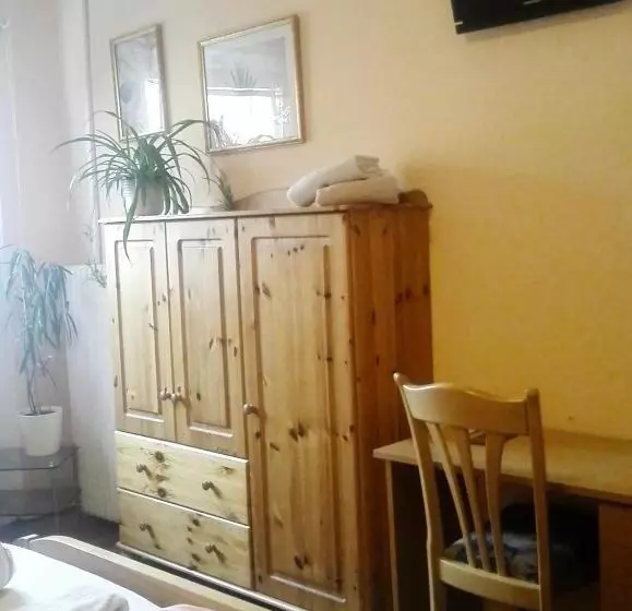 پانسیون Heidi's Art