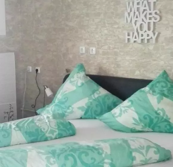 پانسیون Heidi's Art