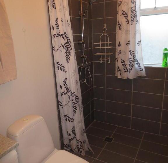 پانسیون Teigur Guesthouse