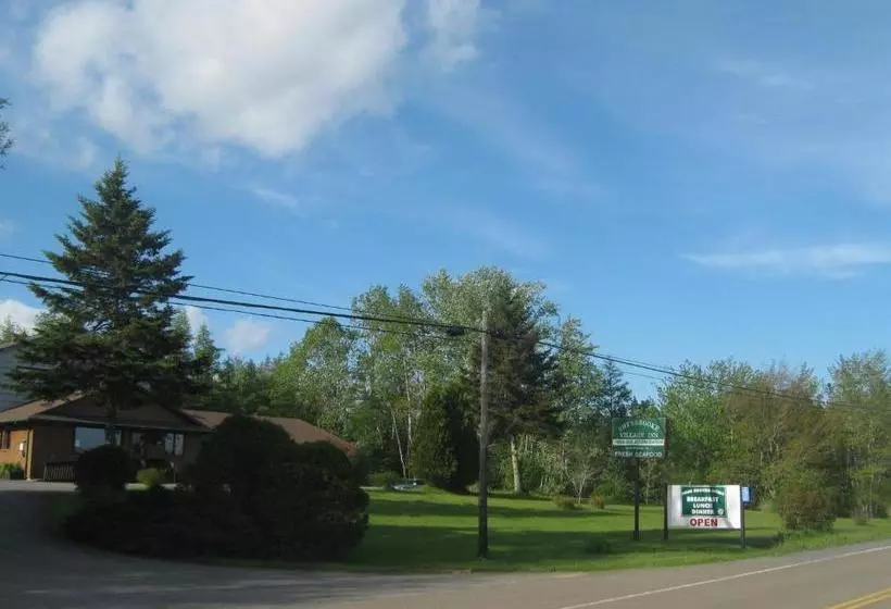 ユースホステル Sherbrooke Village Inn