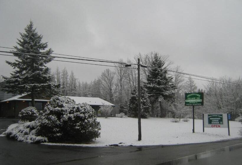 旅馆 Sherbrooke Village Inn