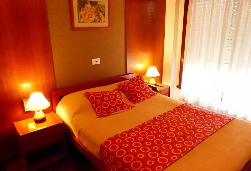 Apart Hotel Family
