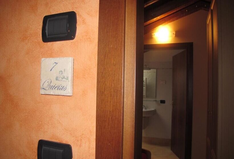 בית מלון כפרי La Casa Vecchia