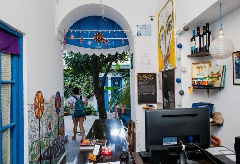 پانسیون Casa Blanca Hostel