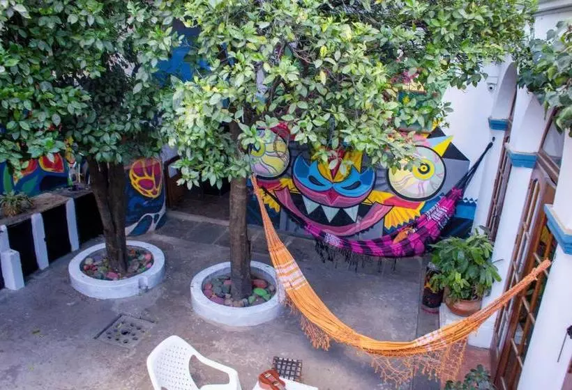 پانسیون Casa Blanca Hostel