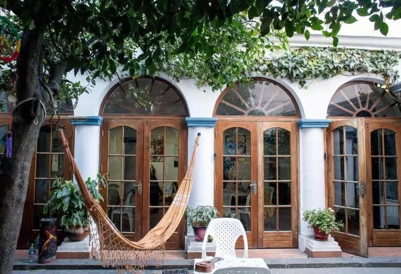 پانسیون Casa Blanca Hostel