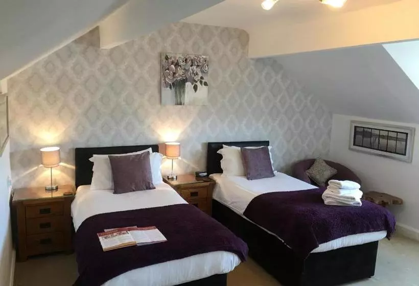 پانسیون Ellerdene Guest House
