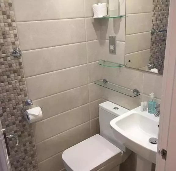 پانسیون Ellerdene Guest House