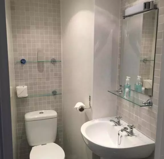 پانسیون Ellerdene Guest House