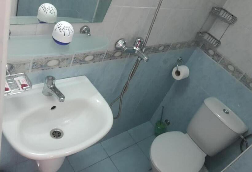 پانسیون Guest House Kera