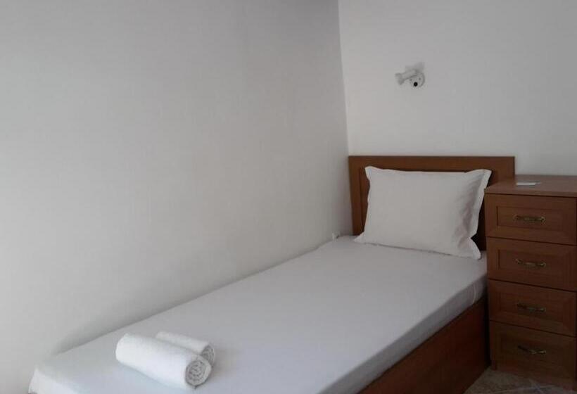 پانسیون Guest House Kera