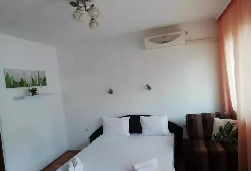 پانسیون Guest House Kera
