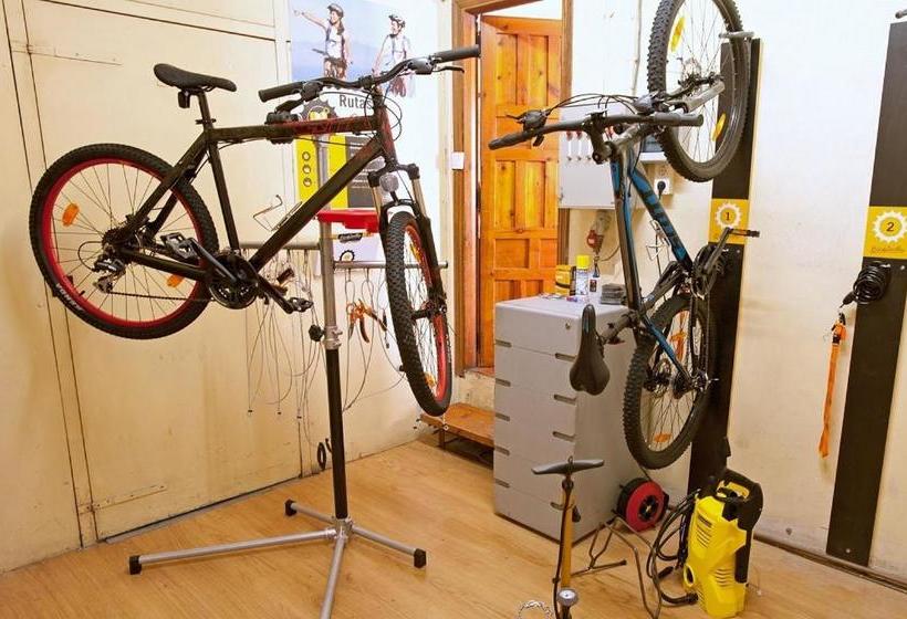 פנסיון Hostal Casa Rosita