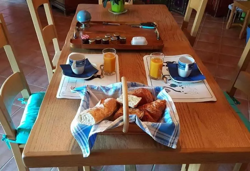 Majatalo La Mouchelière