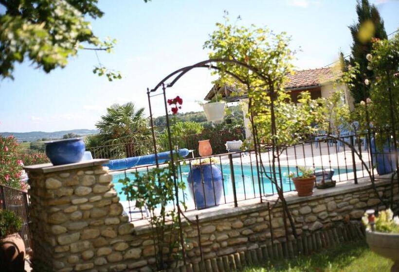 بنسيون Mas Des Sources