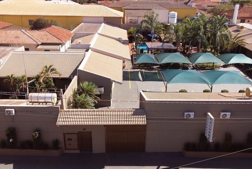 ペンション Pousada Kaluana