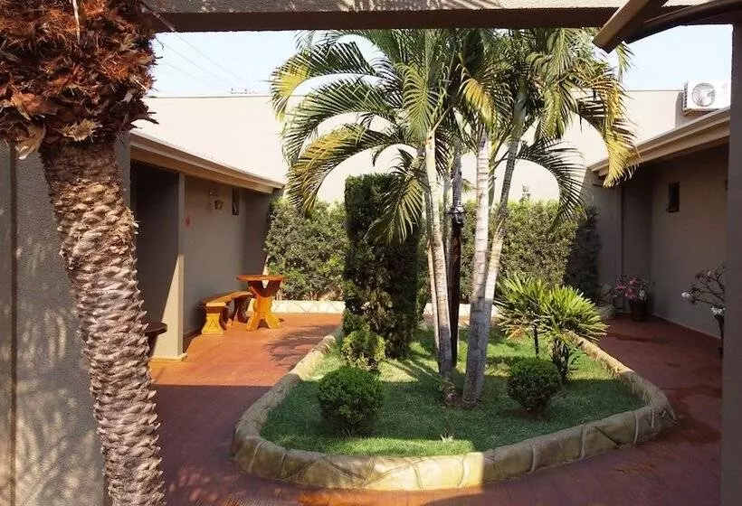 پانسیون Pousada Kaluana