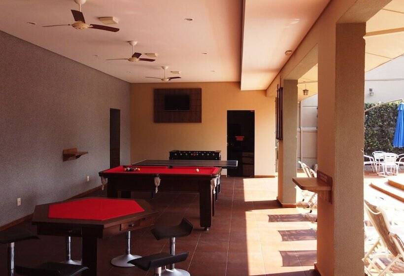 ペンション Pousada Kaluana