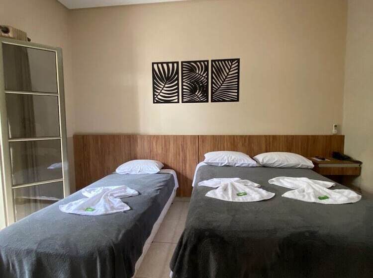 ペンション Pousada Kaluana