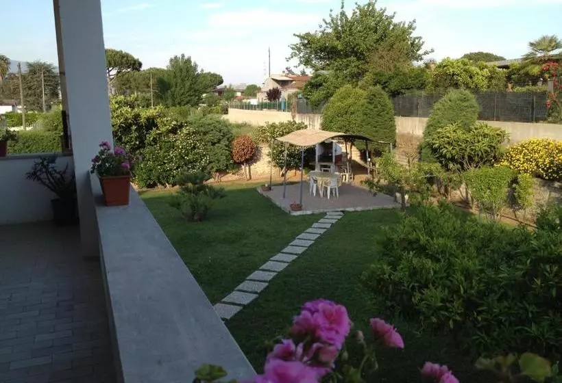 ペンション Villa Eleila Affittacamere