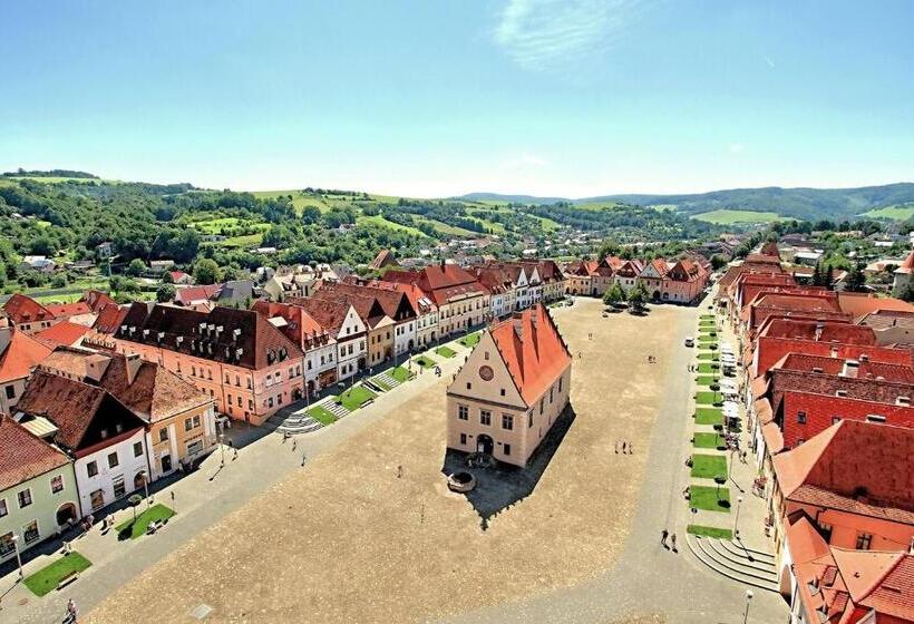 פנסיון Villa Zora