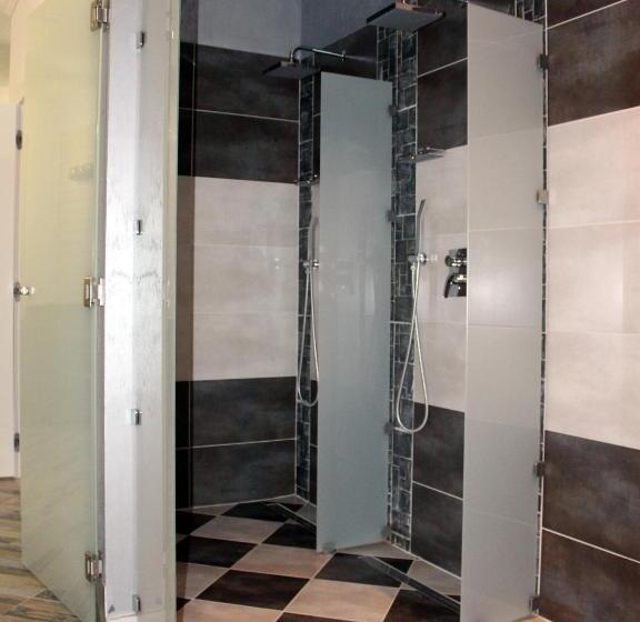 פנסיון Villa Zora