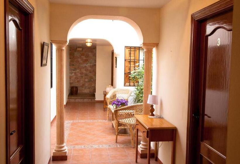 Pensión Y Apartamentos El Taxi